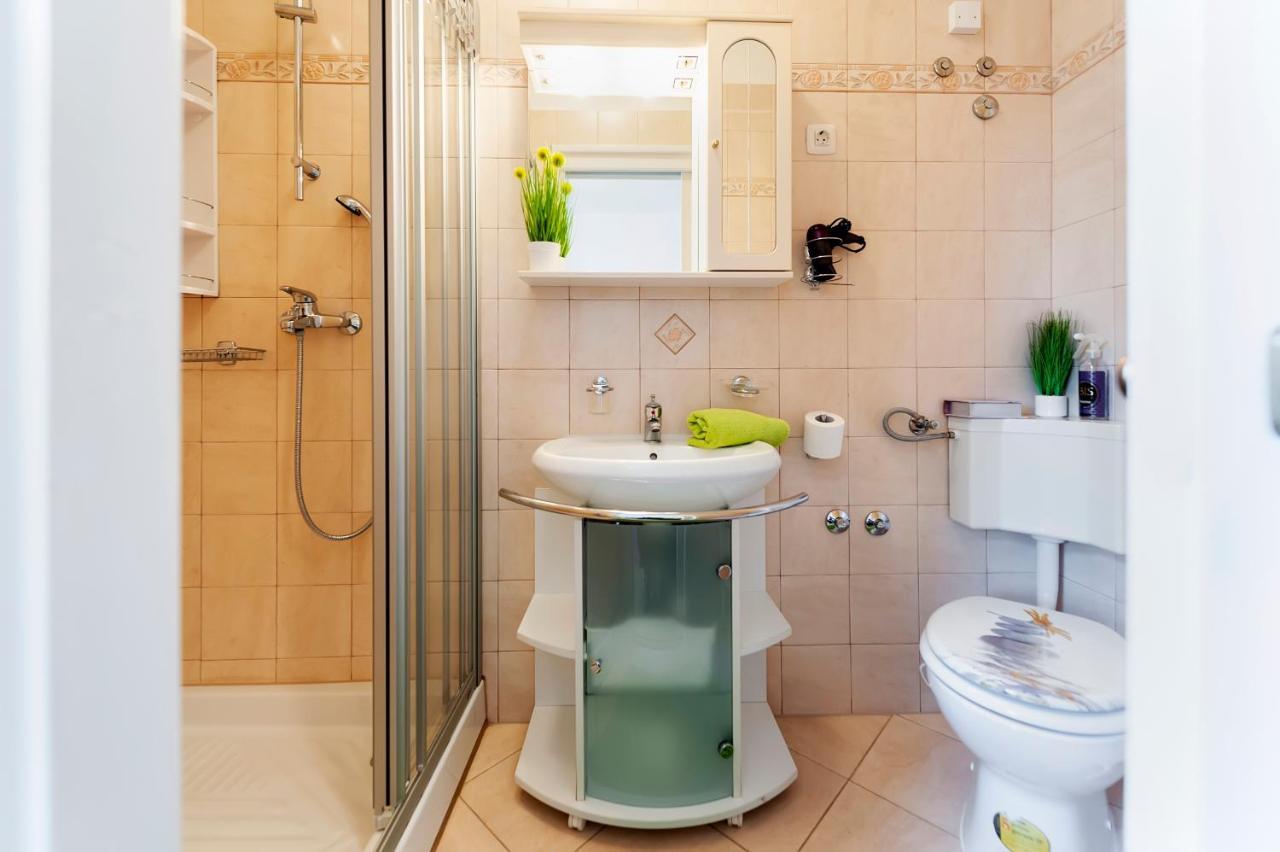 Apartment & Rooms Graciela Rovinj Bagian luar foto