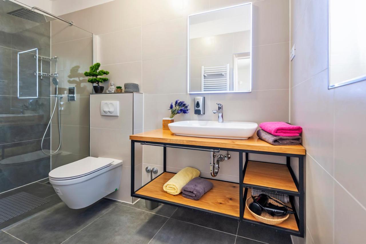 Apartment & Rooms Graciela Rovinj Bagian luar foto