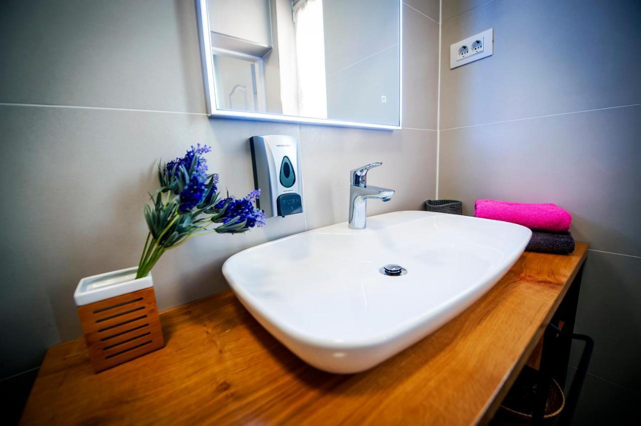 Apartment & Rooms Graciela Rovinj Bagian luar foto