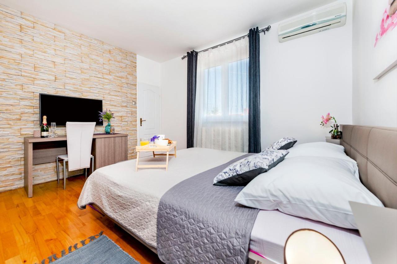 Apartment & Rooms Graciela Rovinj Bagian luar foto